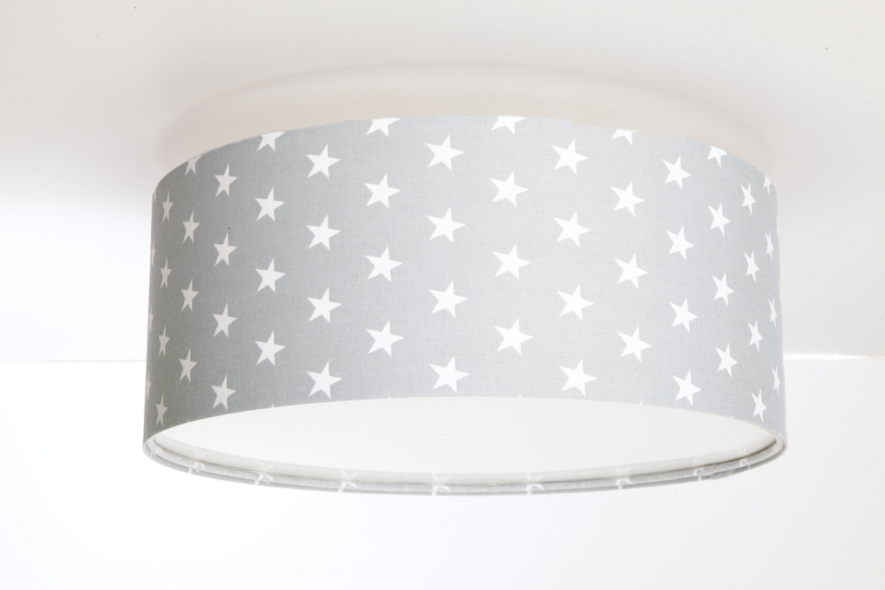 Szara lampa sufitowa z okrągłym, walcowym abażurem z weluru w białe gwiazdki, plafon LEOŚ - BPS Koncept zdjęcie 2