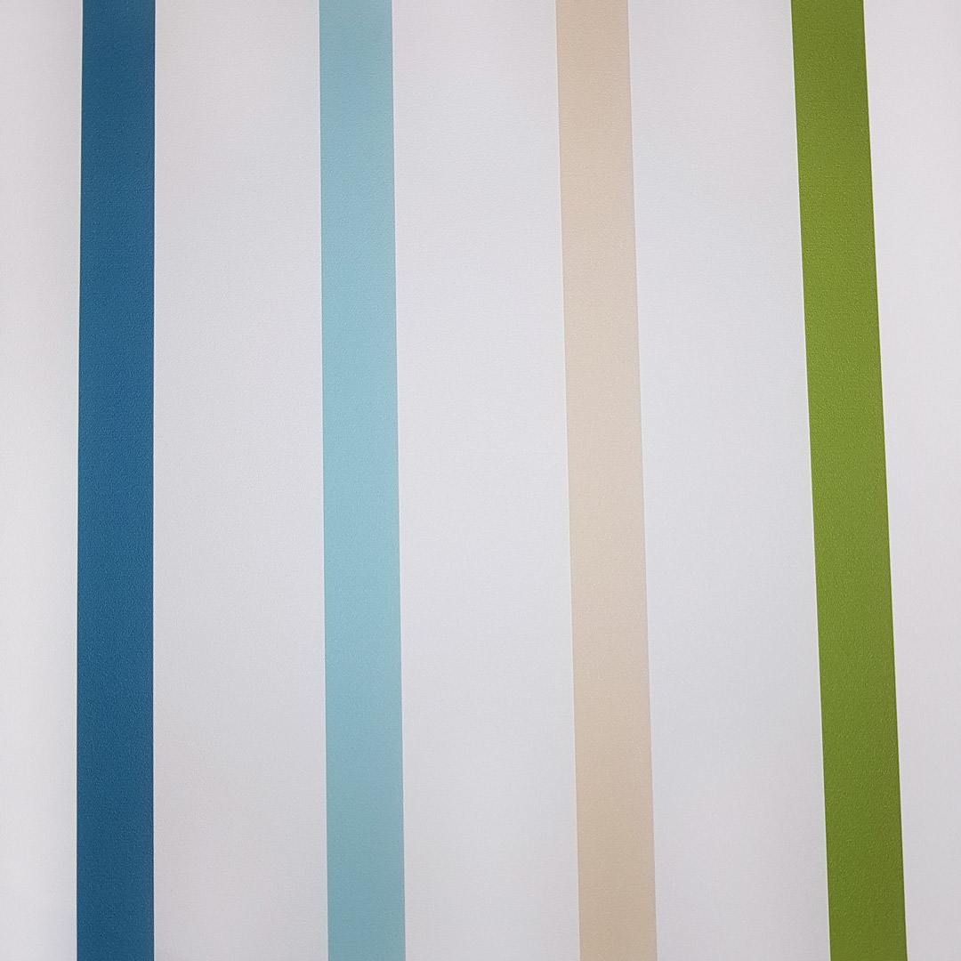 Dekoracyjna tapeta na ścianę w biało-beżowo-zielono-niebieskie pasy pionowe, do sypialni, dziecięca - Dekoori zdjęcie 3