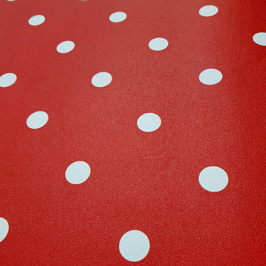Czerwona tapeta w małe białe KROPKI GROSZKI 2 cm - Dekoori zdjęcie 2