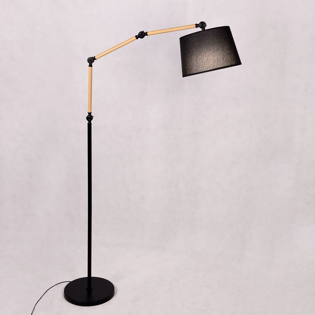 Lampa podłogowa skandynawska czarny abażur, ramię imitacja drewna CORSUS - Lumina Deco zdjęcie 3