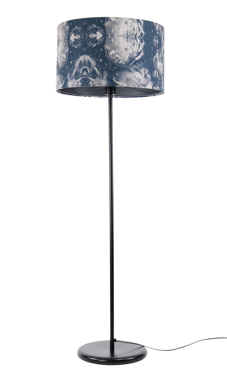 Grafitowa lampa podłogowa z abażurem w kształcie walca ze strukturalnej tkaniny, w kwiatowy wzór, stojąca PORTLAND - BPS Koncept zdjęcie 1
