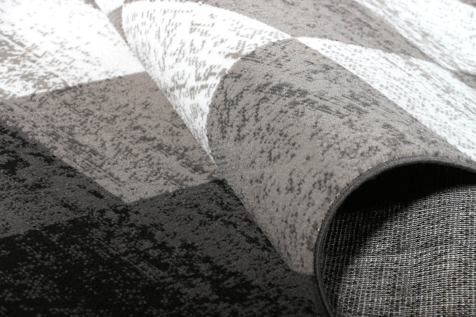 Geometryczny dywan skandynawski w czarno-szaro-białe kwadraty Almas 27 - Carpetforyou zdjęcie 4