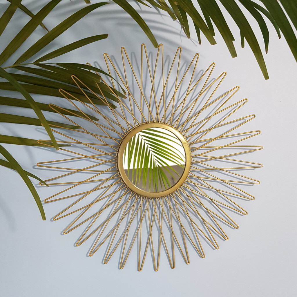 Złote metalowe lustro na ścianę w kształcie słońca w skandynawskim stylu - Masz zdjęcie 2