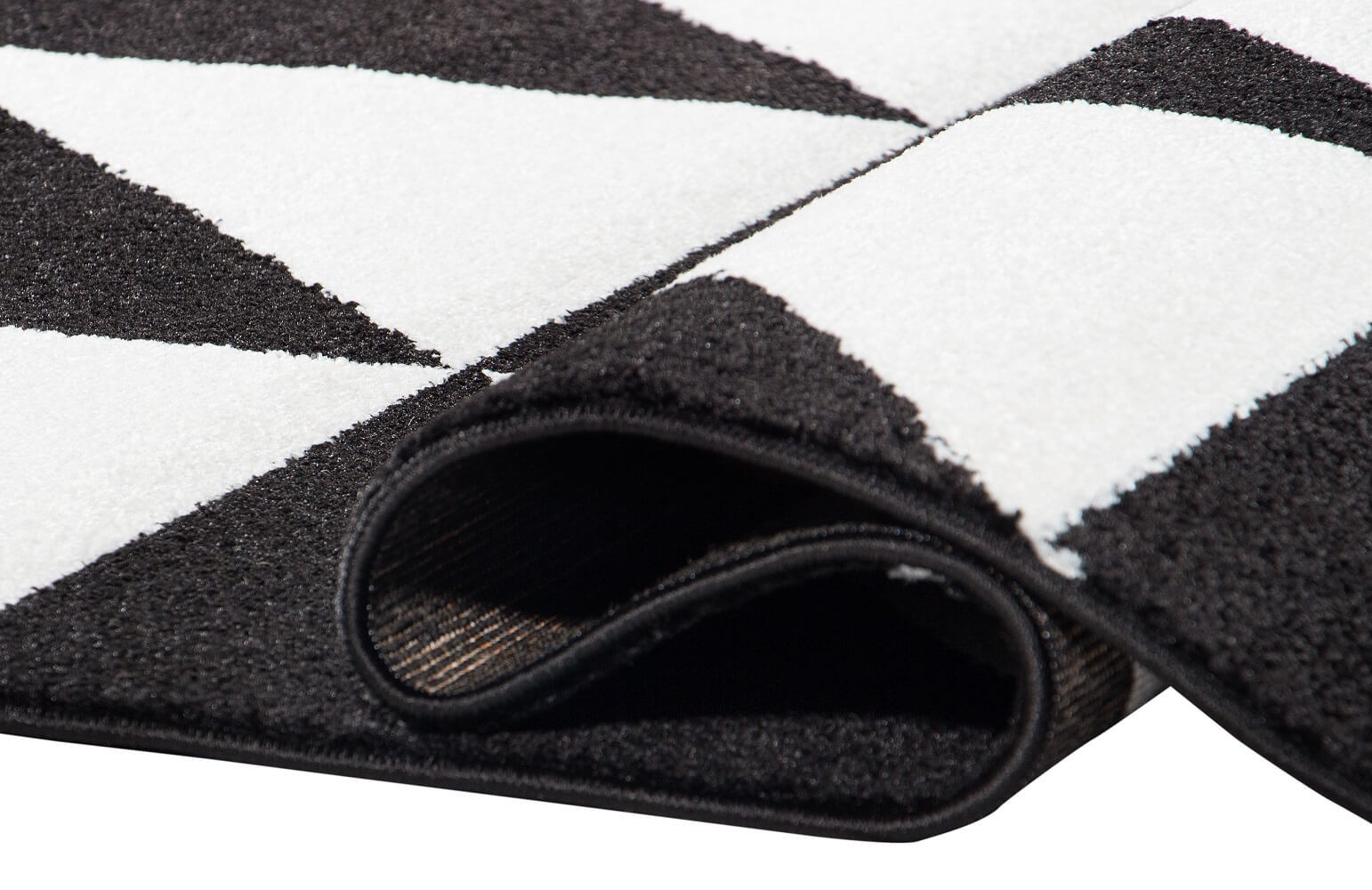 Kontrastowy dywan w kwadraty, trójkąty czarno-białe Brick B&W - Carpetforyou zdjęcie 4