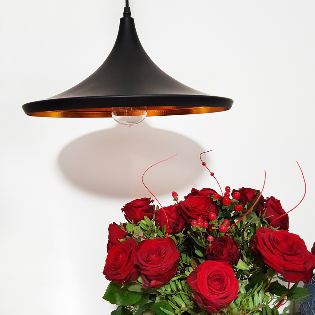 Czarna minimalistyczna lampa wisząca FOGGI 12C złoty środek, loftowa, skandynawska - Lumina Deco zdjęcie 4