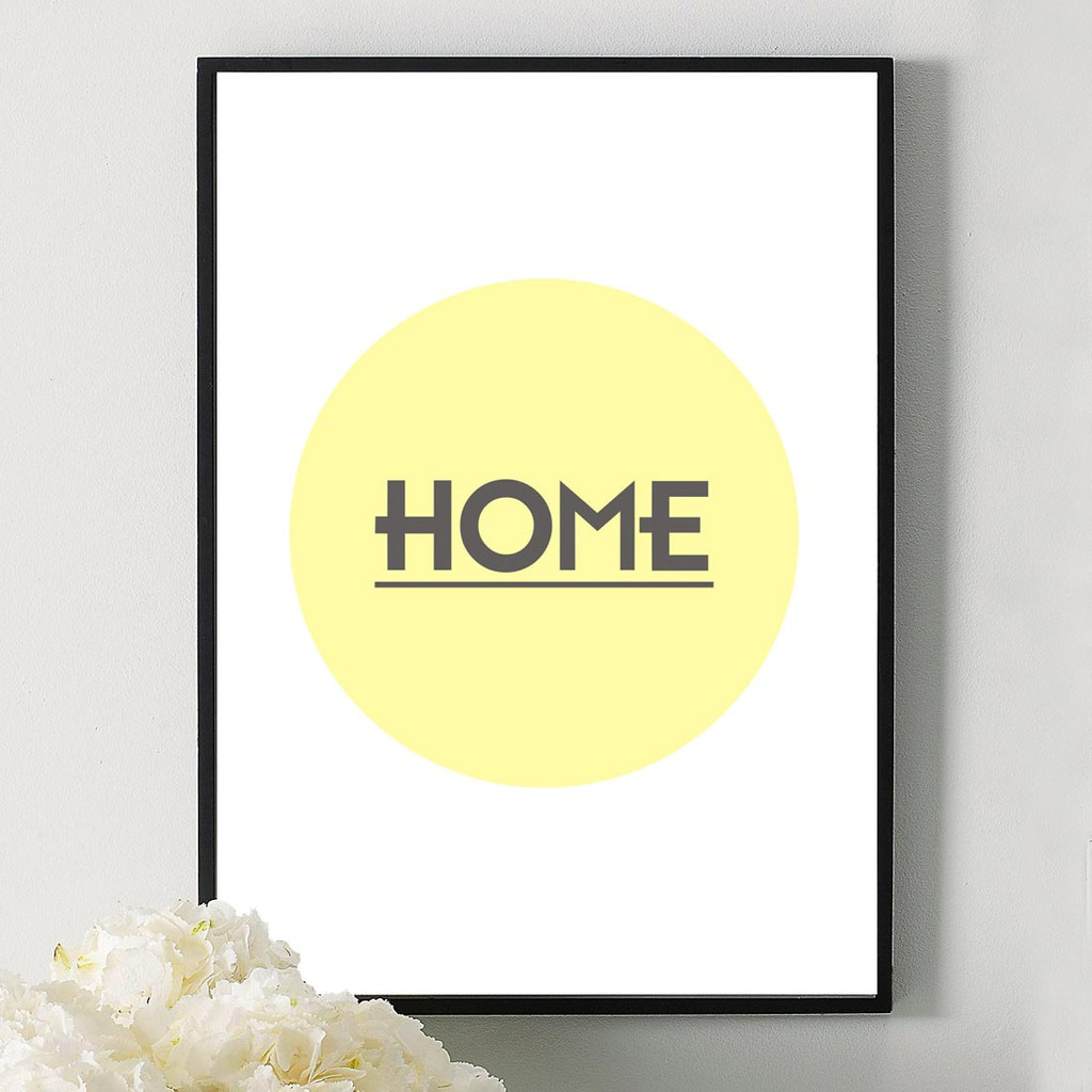 Plakat na ścianę grafika i napis HOME żółty - Dekoori zdjęcie 1
