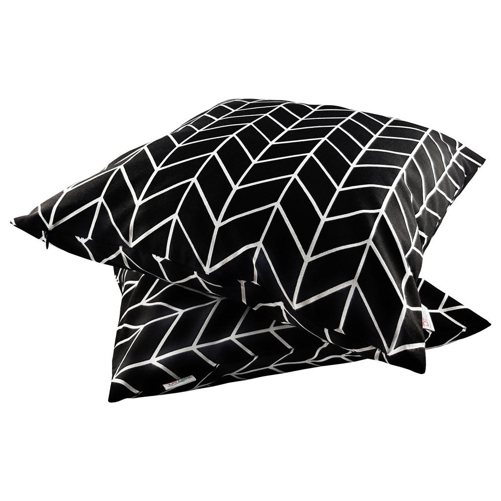 Czarna poszewka na poduszkę w białą jodełkę - Dekoori zdjęcie 3