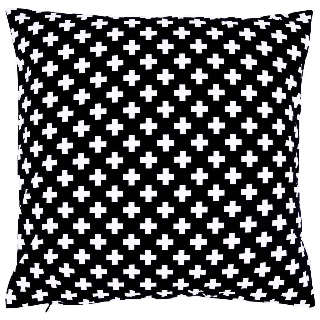 Czarna poszewka na poduszkę dekoracyjną w białe KRZYŻYKI, PLUSY 2 cm, nowoczesny wzór - Dekoori zdjęcie 1