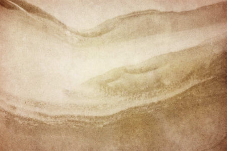 Beżowa tapeta na ścianę boho, imitacja przecieranego i postarzanego płótna - BURZA PIASKOWA
