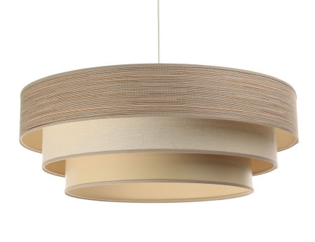 Kremowa lampa wisząca z kloszami z tkaniny o naturalnym wyglądzie, ułożonymi od największego do najmniejszego TRINITI