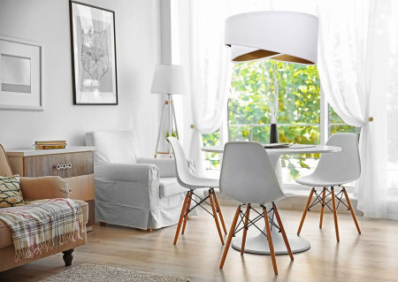 Biała lampa wisząca z welurowym kloszem ze złotym wnętrzem, asymetryczna CHLOE