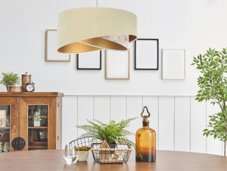 Beżowo-złota lampa wisząca z welurowym kloszem w uroczy, kwiatowy wzór, asymetryczna ELLIS