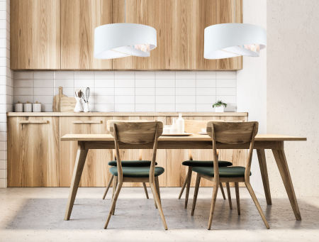 Biała lampa wisząca z asymetrycznym kloszem z weluru w białe i jasnoróżowe kwiaty BERENIKA