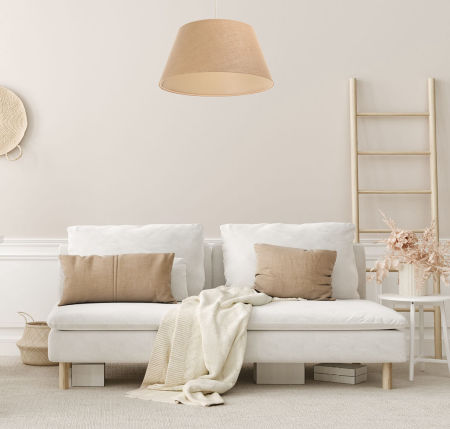 Beżowa lampa wisząca z jutowym abażurem w kształcie stożka BOHO