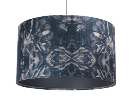 Grafitowa lampa wisząca z abażurem w kształcie walca ze strukturalnej tkaniny, w kwiatowy wzór PORTLAND