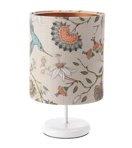 Kremowa lampka stołowa z abażurem w kształcie walca ze strukturalnej tkaniny w kwiaty i kolibry PORTLAND