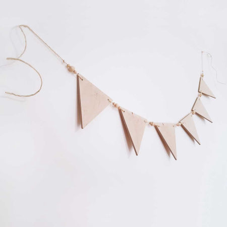Drewniana girlanda trójkąty