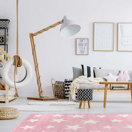 Różowy dywan dziecięcy w kremowe gwiazdki Pink Night dla dziewczynki