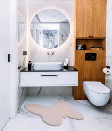 Różowy dywan MOTYL Shaggy dla dziewczynki: brudny róż, miękki, pluszowy, do prania