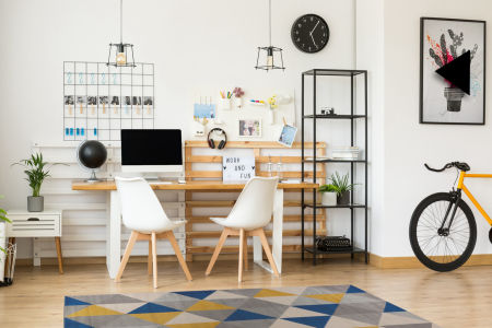 Jasny dywan geometryczny w żółte, szare i niebieskie trójkąty River Stream 04