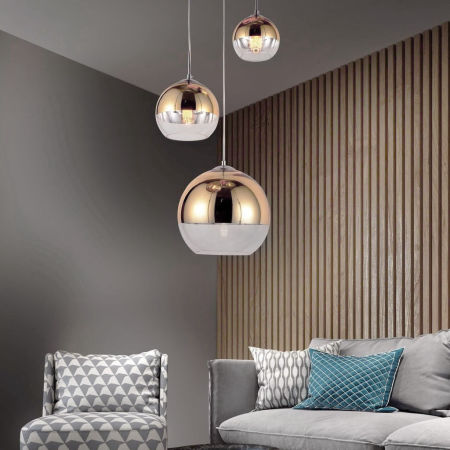 Złota, potrójna lampa wisząca VERONI TRIO, klosze kule, w stylu glamour