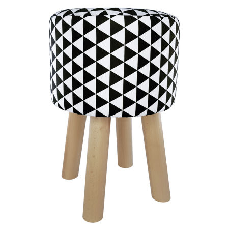 Nowoczesny, stylowy puf do siedzenia w czarne i białe trójkąty