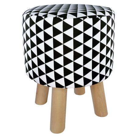 Nowoczesny, stylowy puf do siedzenia w czarne i białe trójkąty