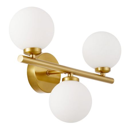 Mosiężny elegancki potrójny kinkiet do salonu, białe szklane klosze kula - MARSIADA W3