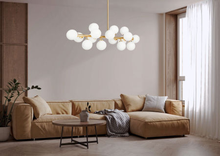 Nowoczesny żyrandol, wisząca złota lampa, szklane kule, białe klosze PETRICA