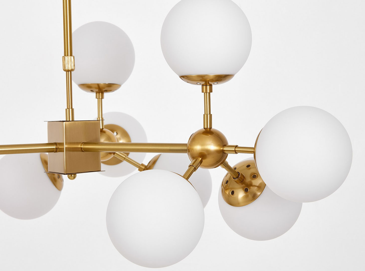 Mosiężno-biały żyrandol, białe kule, lampa wisząca glamour, art deco - ZODIAK W12 - Lumina Deco zdjęcie 3