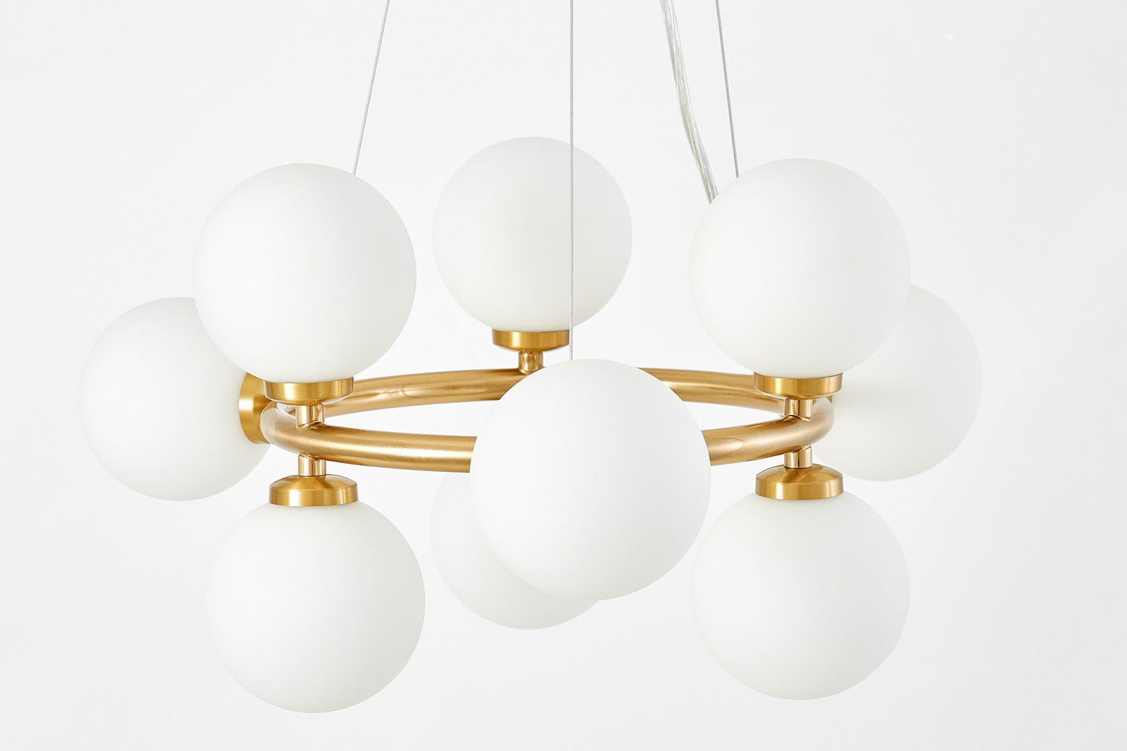Wielopunktowa lampa wisząca MARSIADA w kolorze mosiądzu, nowoczesne białe klosze kule - Lumina Deco zdjęcie 4