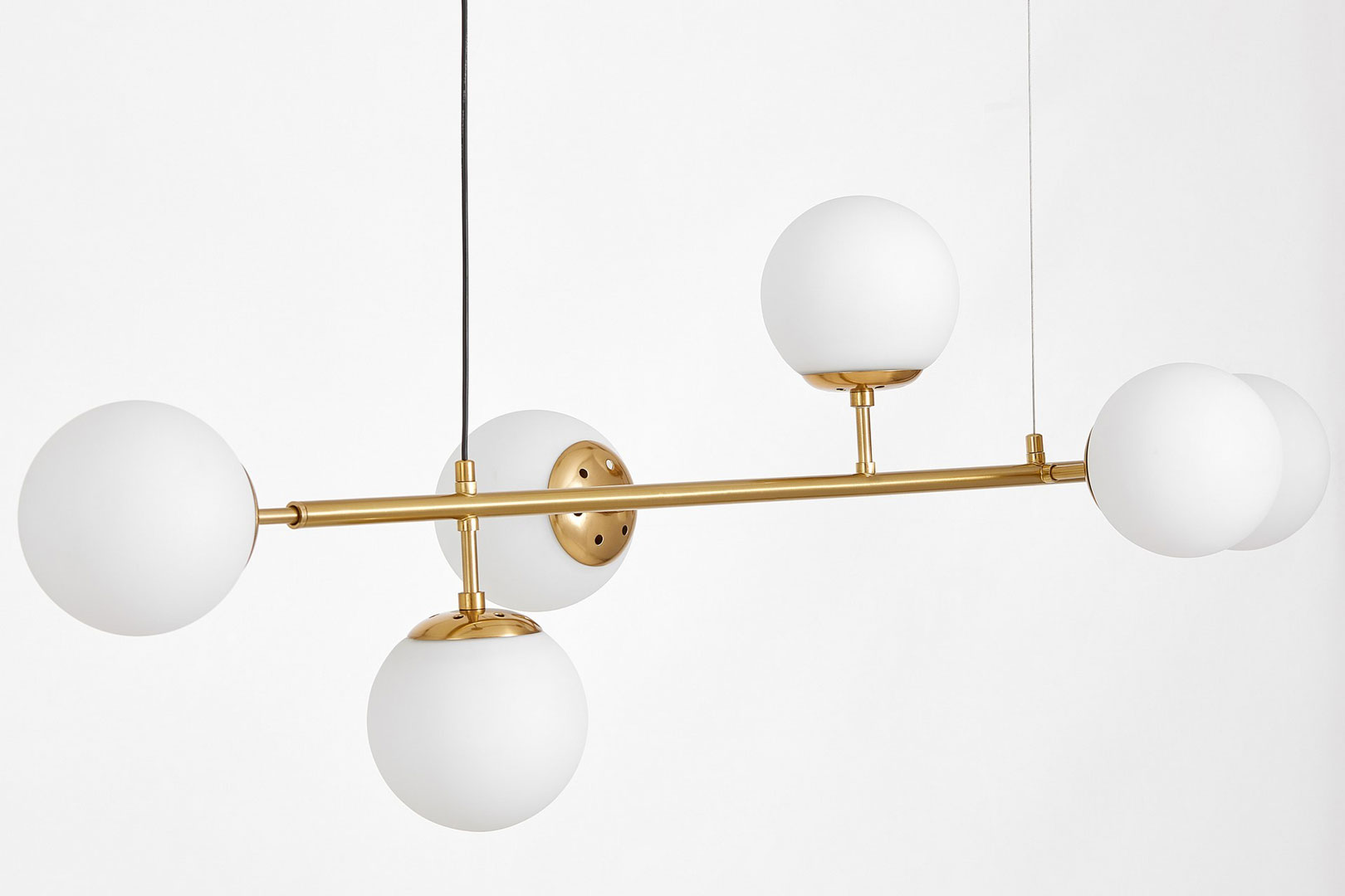 Lampa wisząca mosiężno-biała, szklane kule, metalowa poprzeczka, żyrandol - CEREDO W6 - Lumina Deco zdjęcie 4